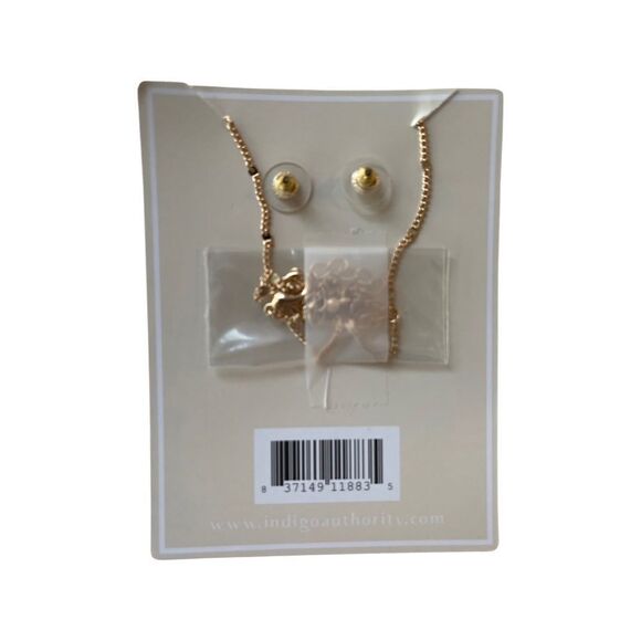 Indigo Authority Elliana Pave Heart + Earring Set NIB - Picture 6 of 7